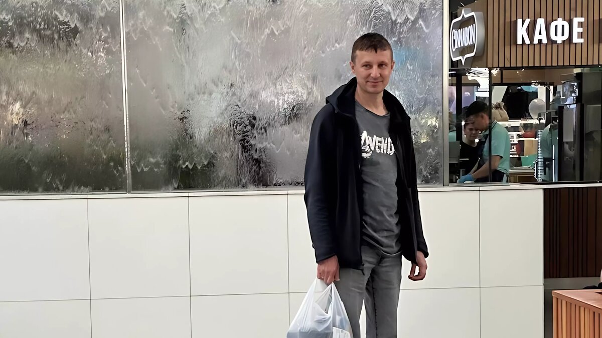     Депутат Денис Терехов отреагировал на информацию о просвечивании ладоней Александра Глискова ультрафиолетом на предмет следов меченых купюр — он назвал это «пещерным веком взяточничества». Политолог и бывший преподаватель задержанного Сергей Комарицын и вовсе не верит таким сообщениям.