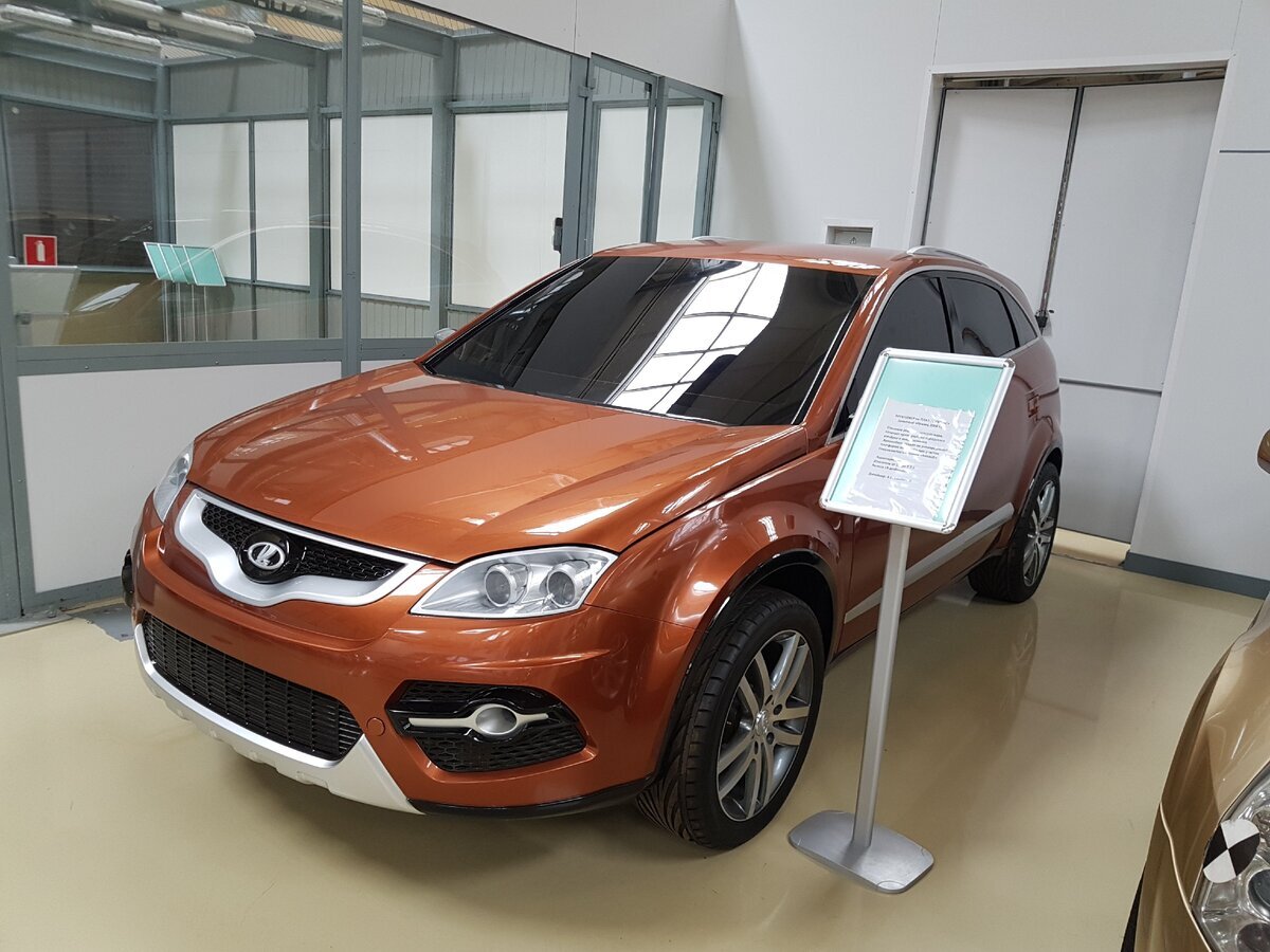    Макет кроссовера Lada C-Cross образца 2008 года, который так и не пошел в серию. Левченко Максим