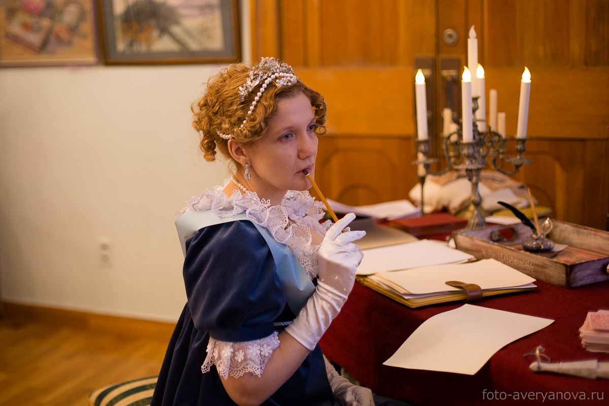 Танцевальный вечер "Приём у герцогини Саган", я - в роли императрицы Елизаветы Алексеевны, 2015. Фото (с) Марина Аверьянова. 