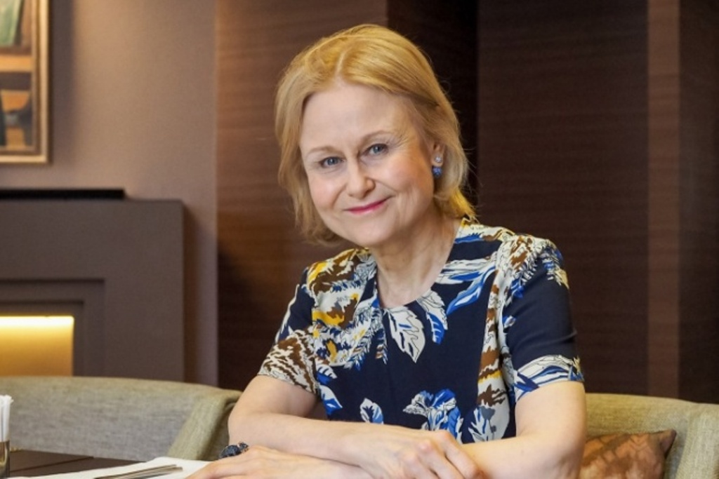 Сколько лет дарье донцовой. Писательница детективов Дарьи Донцовой.