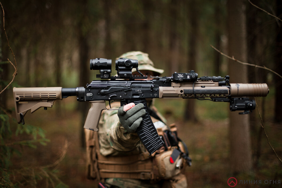 Гражданский карабин Сайга МК и установленная рукоятка MAGPUL MOE K2.