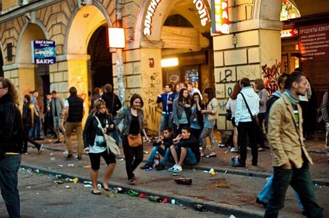    Типичная картина на Думской улице Фото: Telegram-канал «Думская LIVE.Питер».