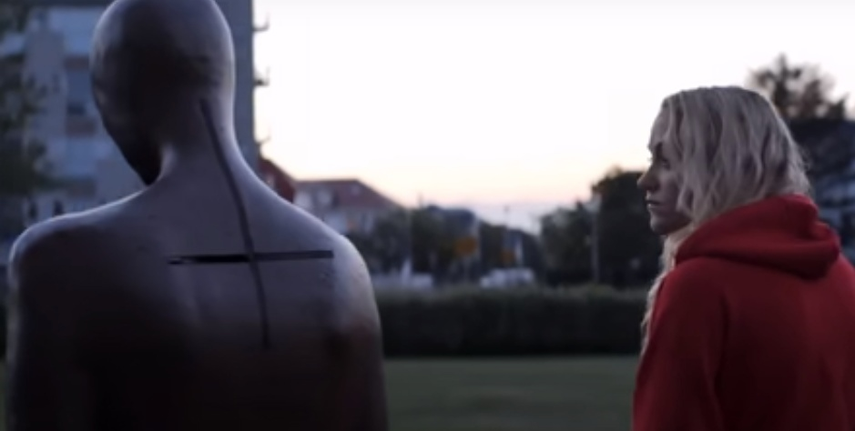 Кадр из фильма "Последние в мире" / Bokeh (2017), режиссёры Джеффри Ортвейн, Эндрю Салливан