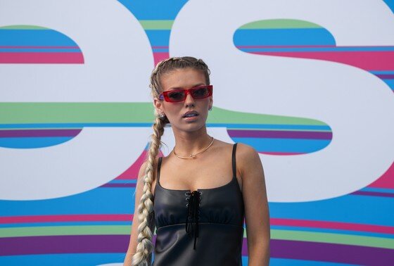    Певица Люся Чеботина