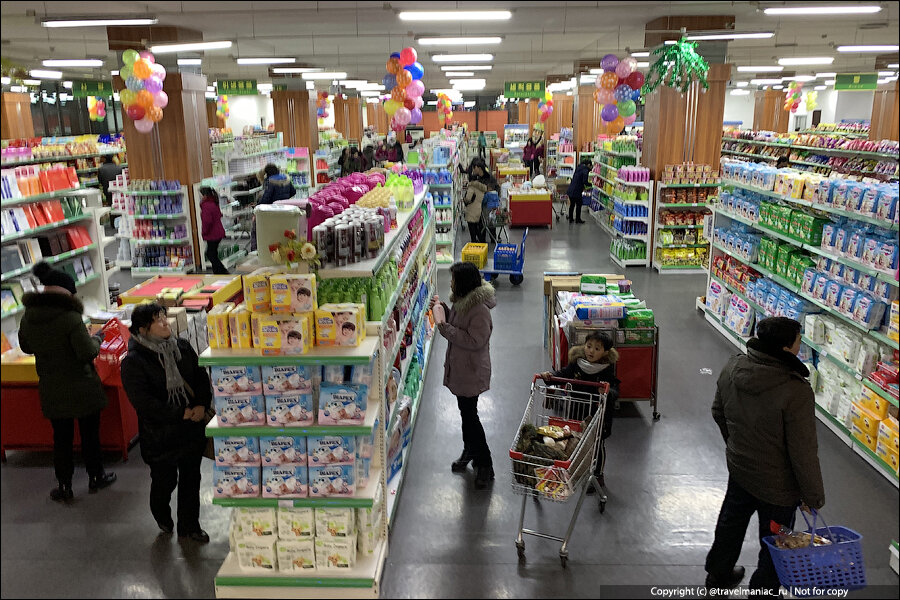 Сходил за продуктами в знаменитый показушный супермаркет в Пхеньяне