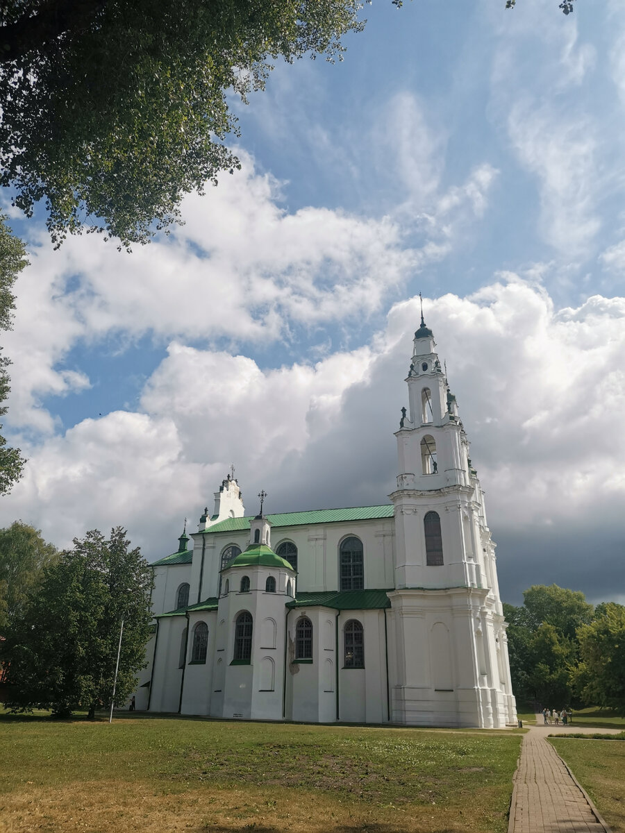 Полоцк. Природно-экологический музей, художественная галерея и музей  рыцарства. | Margery_M. | Дзен