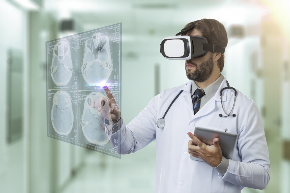Подготовка будущее. Дополненная реальность в медицине. VR В медицине. VR технологии в медицине.