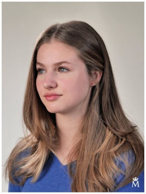 Городской совет Мадрида опубликовал новый портрет Леонор в преддверии ее 18-летия, 31 октября 2023 года