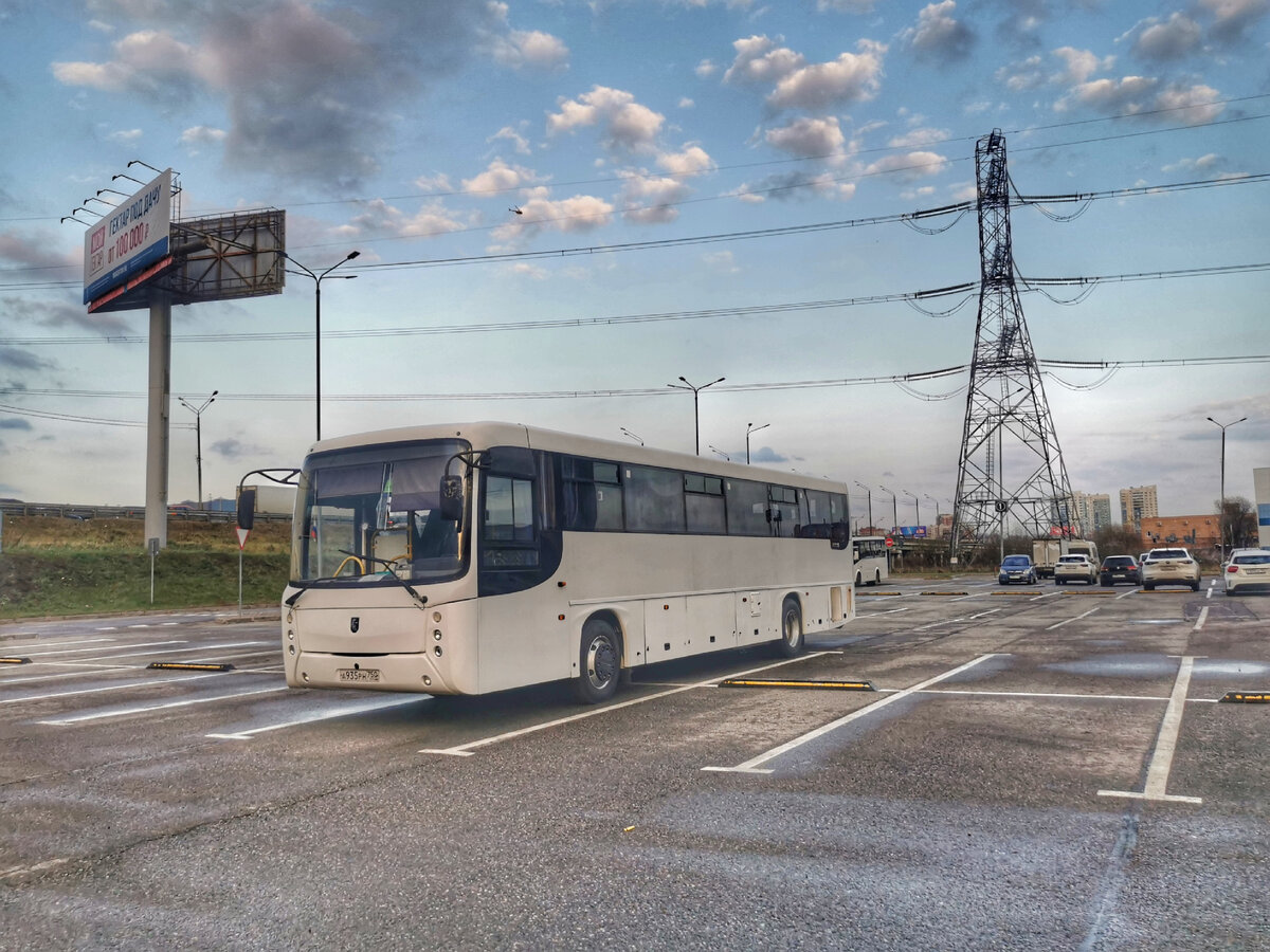 Автобус НефАЗ-5299-17-42.