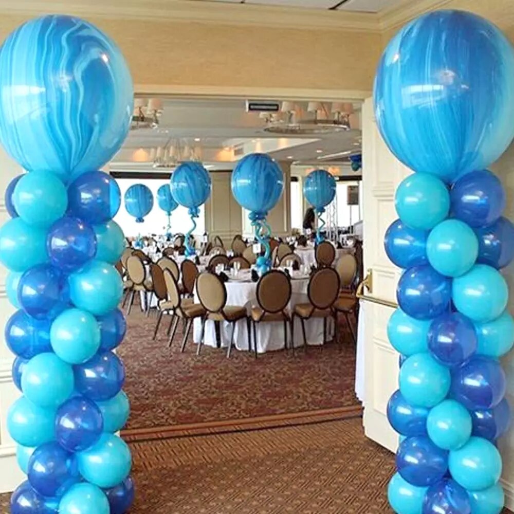 Источник фото: https://sadsharov.ru/shop/oformlenie-sharami/stojki-iz-sharov/stojki-s-bolshim-agat-sharom/