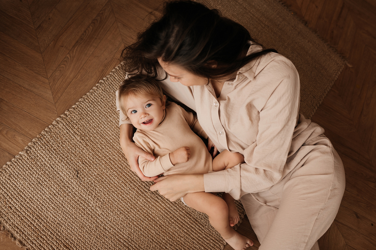 Михаил тарасов фотограф. Фотограф тарасов. Михаил тарасов фотограф. Услуги фотографа на 1сентября. Девочки кого записать картинки.
