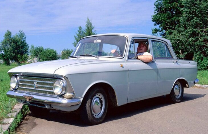    "Москвичи" и "Ижи" относились к II группе малого класса.Wroom