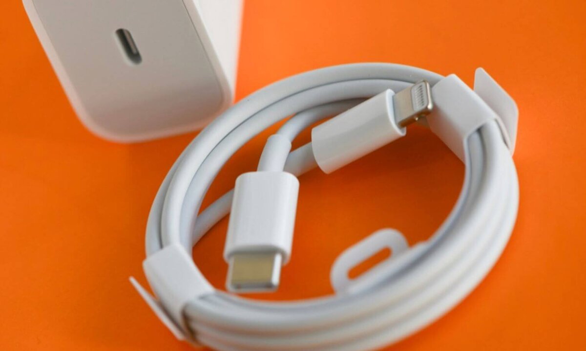    Эти полезные советы продлят жизнь зарядке для Айфона и не только