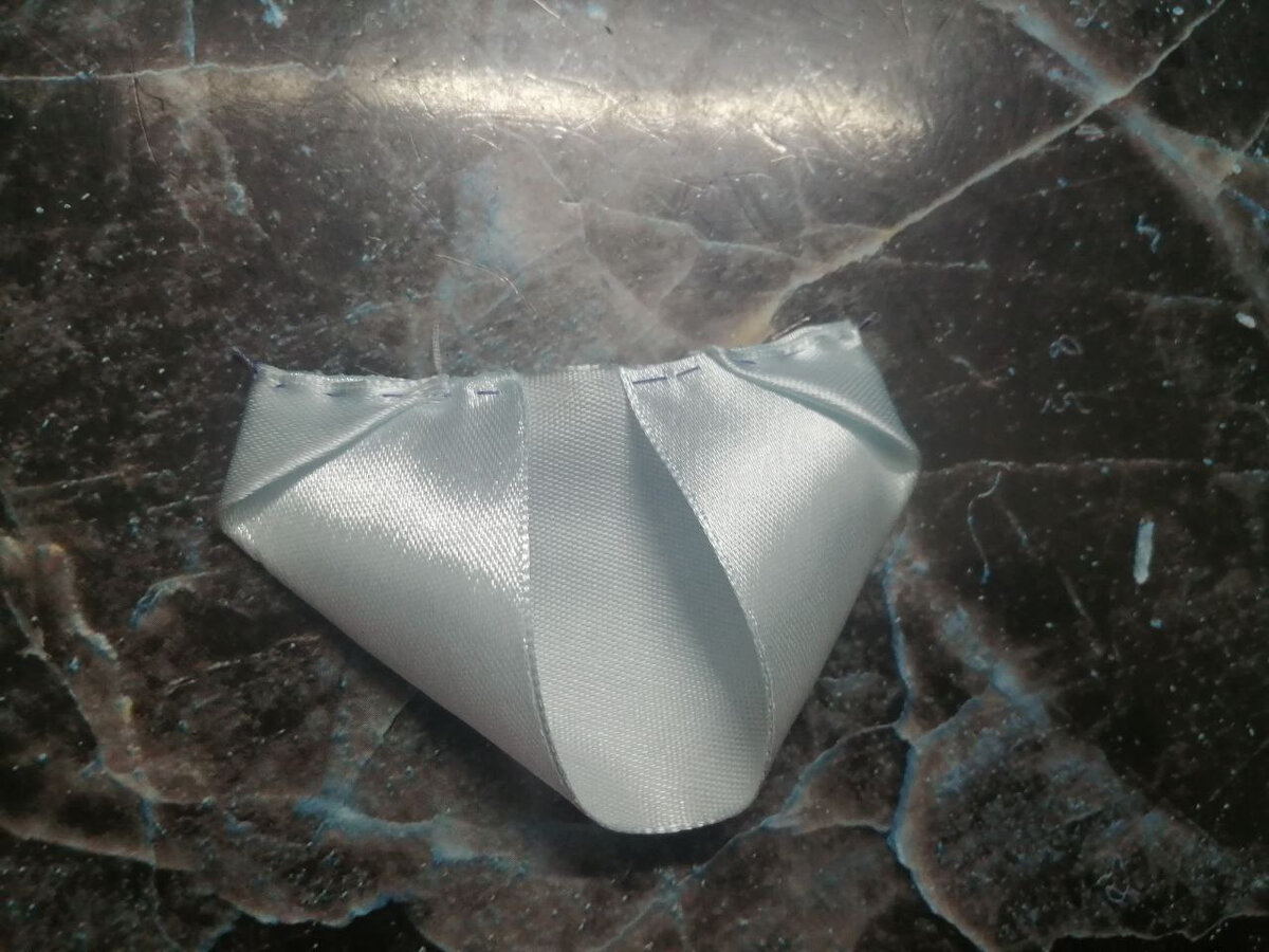 Из этих прямоугольников складываются лепестки.