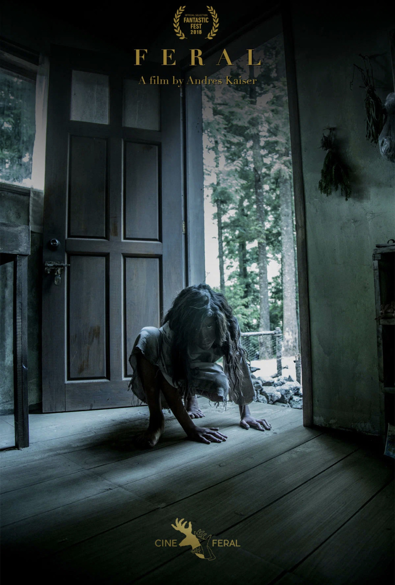 Группа молодых людей решают провести уикенд на природе и отправляются в поход к озеру, расположенному в лесной глуши.