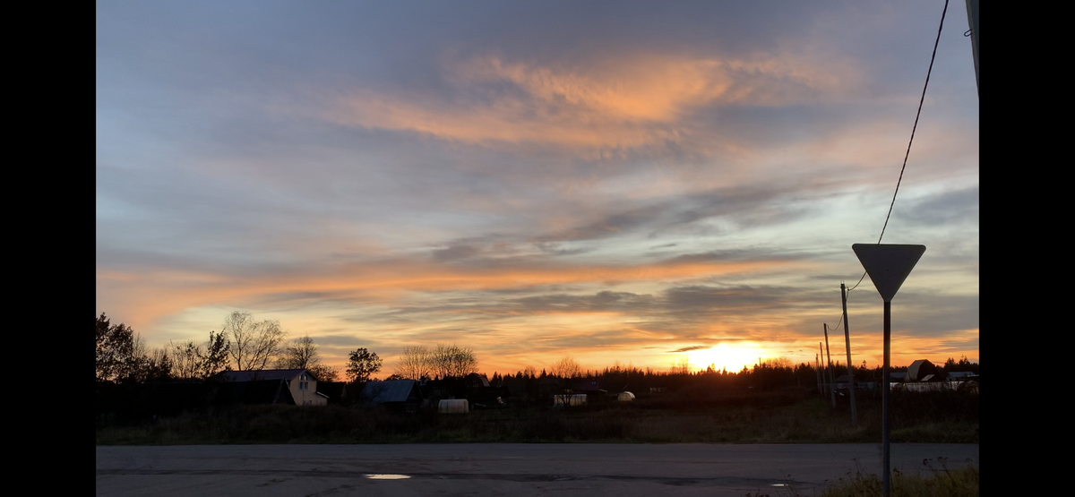 Маленькие моменты из моей жизни) Вот такой прекрасный закат я сегодня провожала)