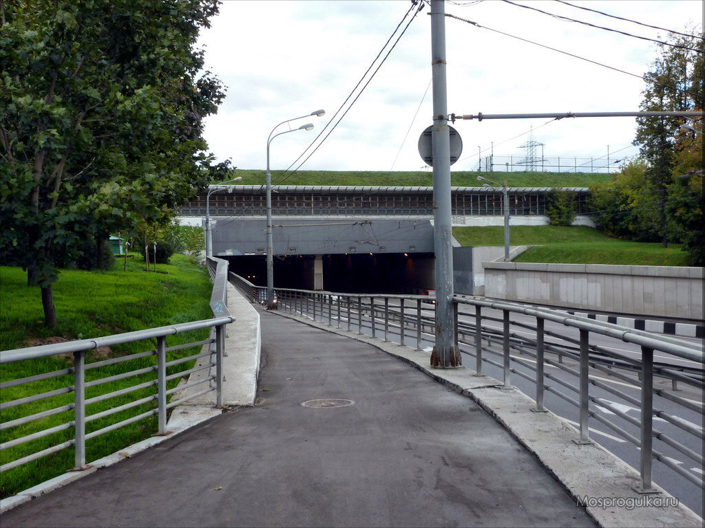 "дополнительный тоннель под каналом им. Канал москвы волоколамское шоссе. Москвы". Тоннель под каналом москвы. Туннель под каналом им москвы.