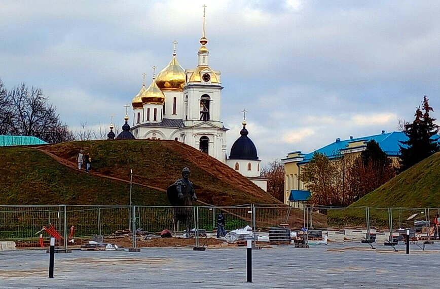 Основатель без коня.