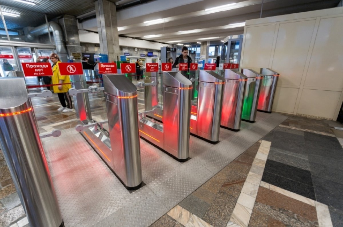    В Новосибирске объяснили подорожание проезда в метро сразу на 8 рублей