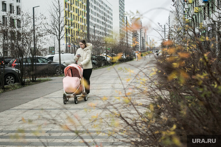    Температура воздуха в Москве будет выше нормы на пять градусов в праздники, рассказал Роман Вильфанд
