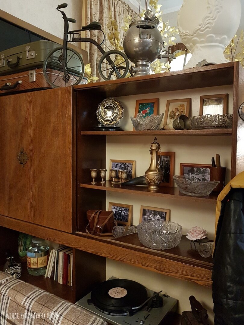 Вареничная "Тепло". Сколько предметов Вам знакомы?)))