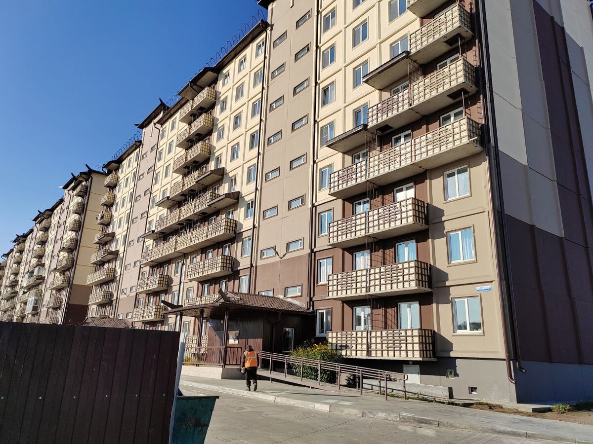 К новому отопительному сезону дом по ул. Московской,123 оказался не готов. Больше недели жильцы обивали пороги УК «Столица»