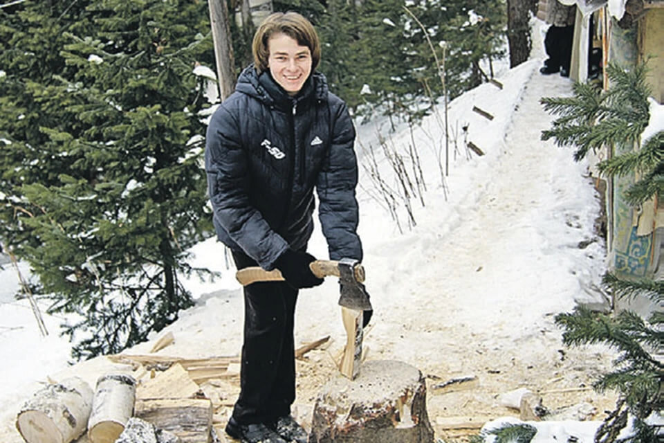 Свою жизнь в лесу Оджан вспоминает с улыбкой 
Фото: Олег УКЛАДОВ