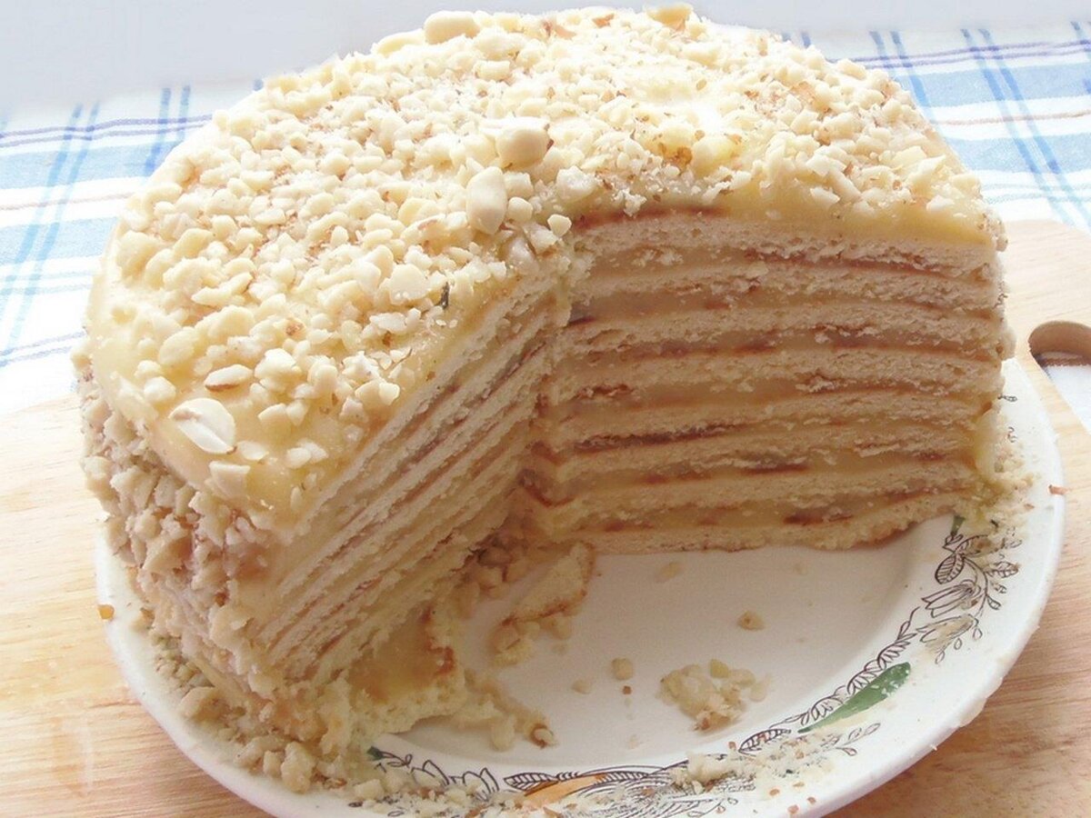 Бисквитный торт