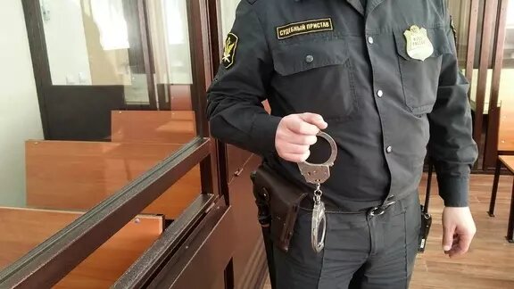     Глава Дагестана Сергей Меликов ответил на просьбу бойца смешанных боевых искусств Хабиба Нурмагомедова не наказывать участников массовых беспорядков, сообщает ТАСС.