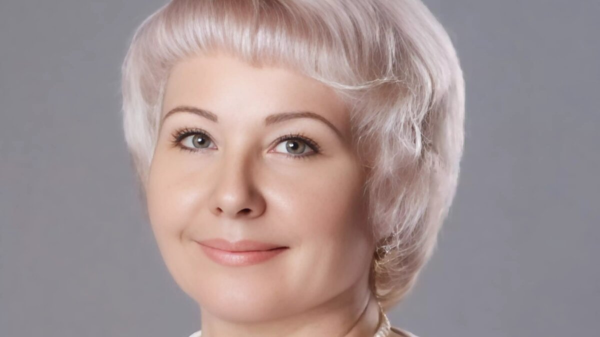     В Саяногорске директор управляющей компании ООО «УК Енисей Сервис» оскорбил заместителя главы города по ЖКХ и транспорту Людмилы Степановой.