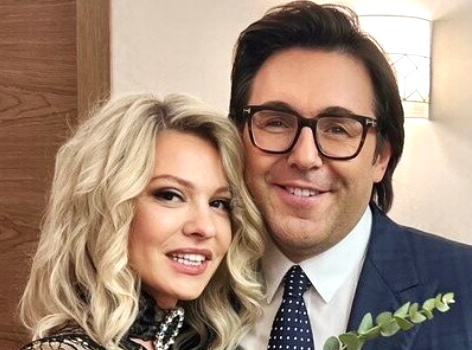 на фото Светлана Шатунова и Андрей Малахов