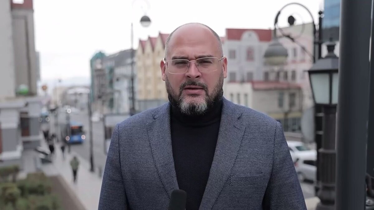     Градоначальник Владивостока Константин Шестаков сообщил, что сейчас все абоненты жилого фонда подключены к отоплению. Кроме того, отопление получили абсолютно все социально значимые объекты.