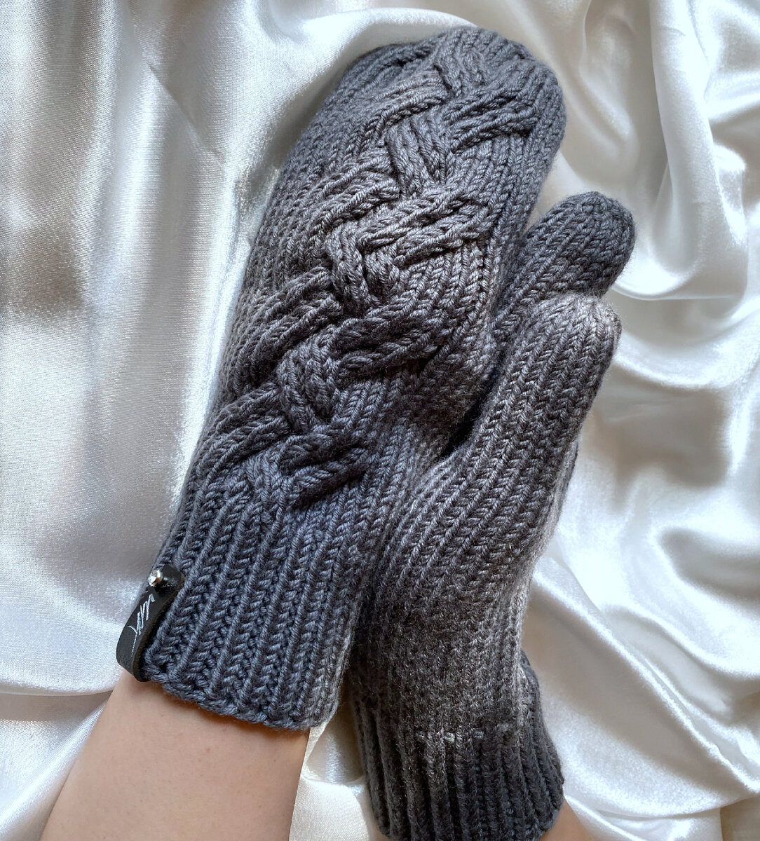 прежде, чем что-тот покать, нужно это что-то сделать