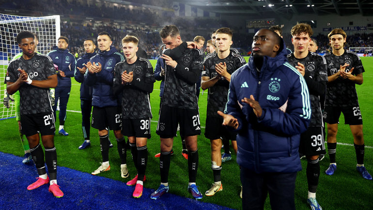    Футболисты «Аякса» опустились на последнее место в чемпионате. Reuters