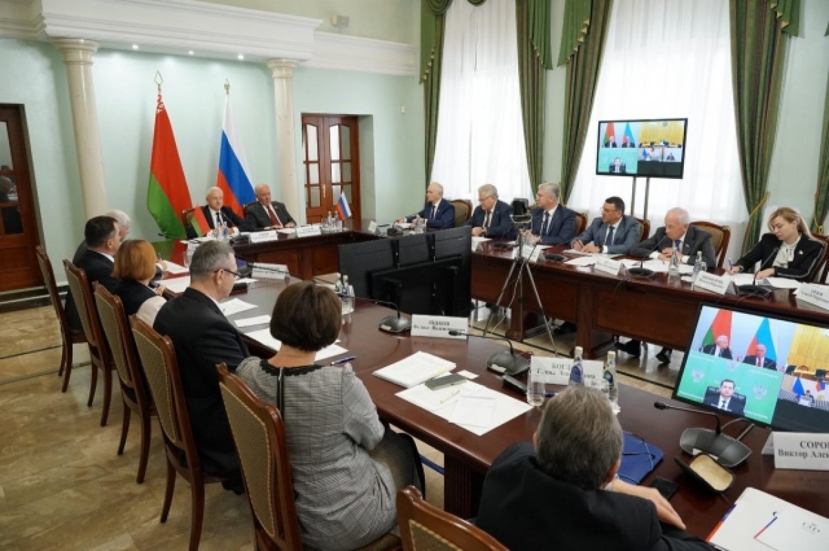    В Самаре прошло совместное заседание парламентских комиссий РФ и Беларуси