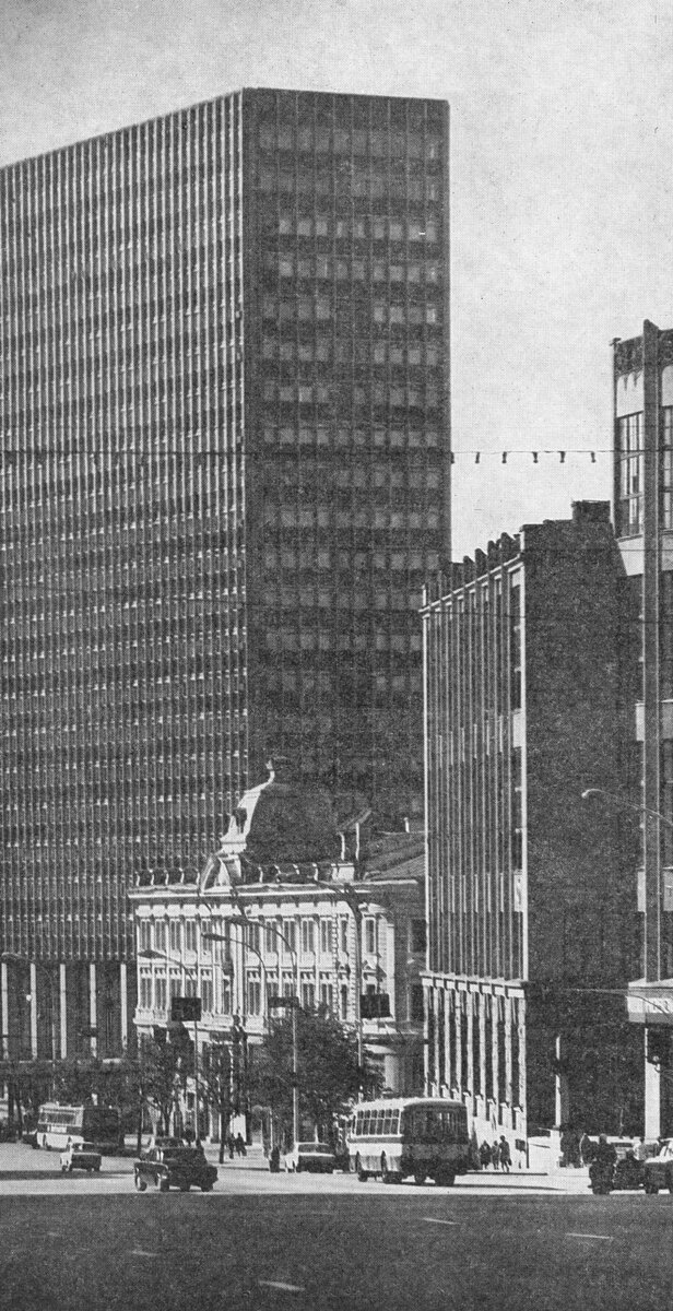 Снесено. Здание гостиницы \"Интурист\" на Тверской. Надо ли сносить ...