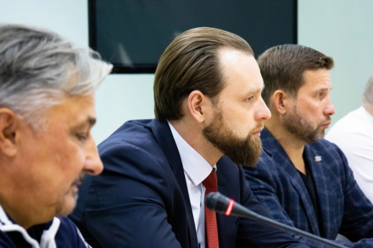   С апреля этого года он исполнял обязанности руководителя учреждения.