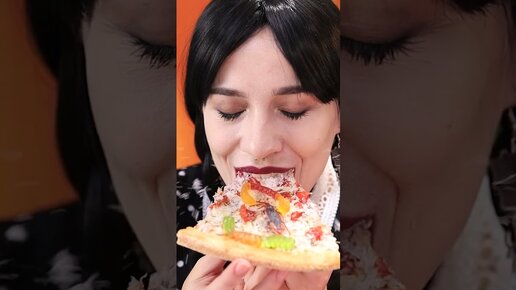 Трум Трум ВАУ | Ужасная пицца #shorts #vampire #pizza #Wednesday # ...