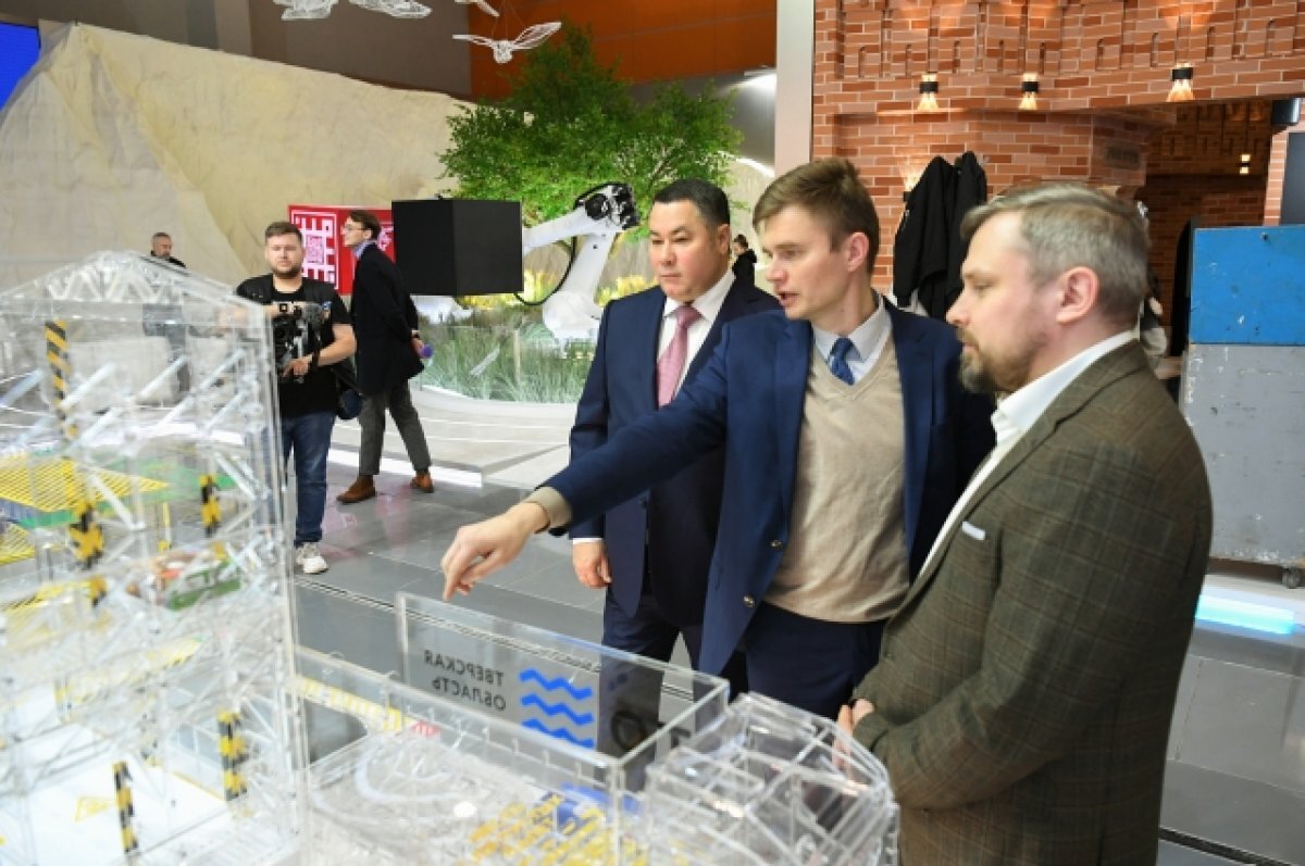    Игорь Руденя посетил стенд Тверской области на выставке «Россия» в Москве