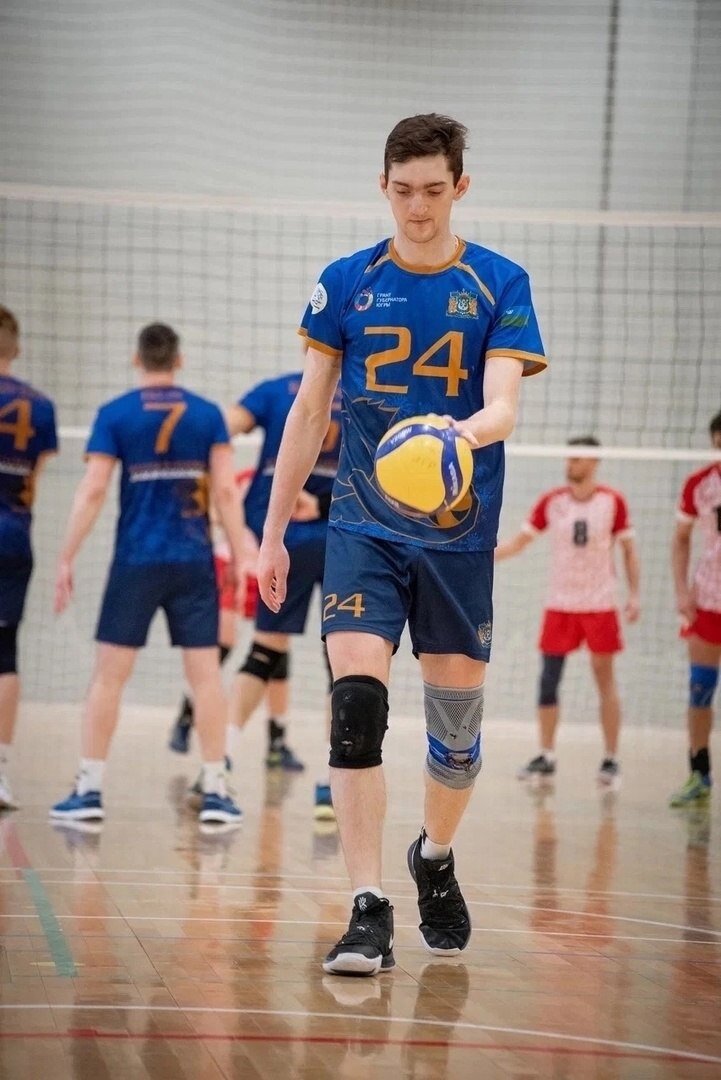    Во время игры. Фото: Из личного архивa/ Виктор Рукавишников