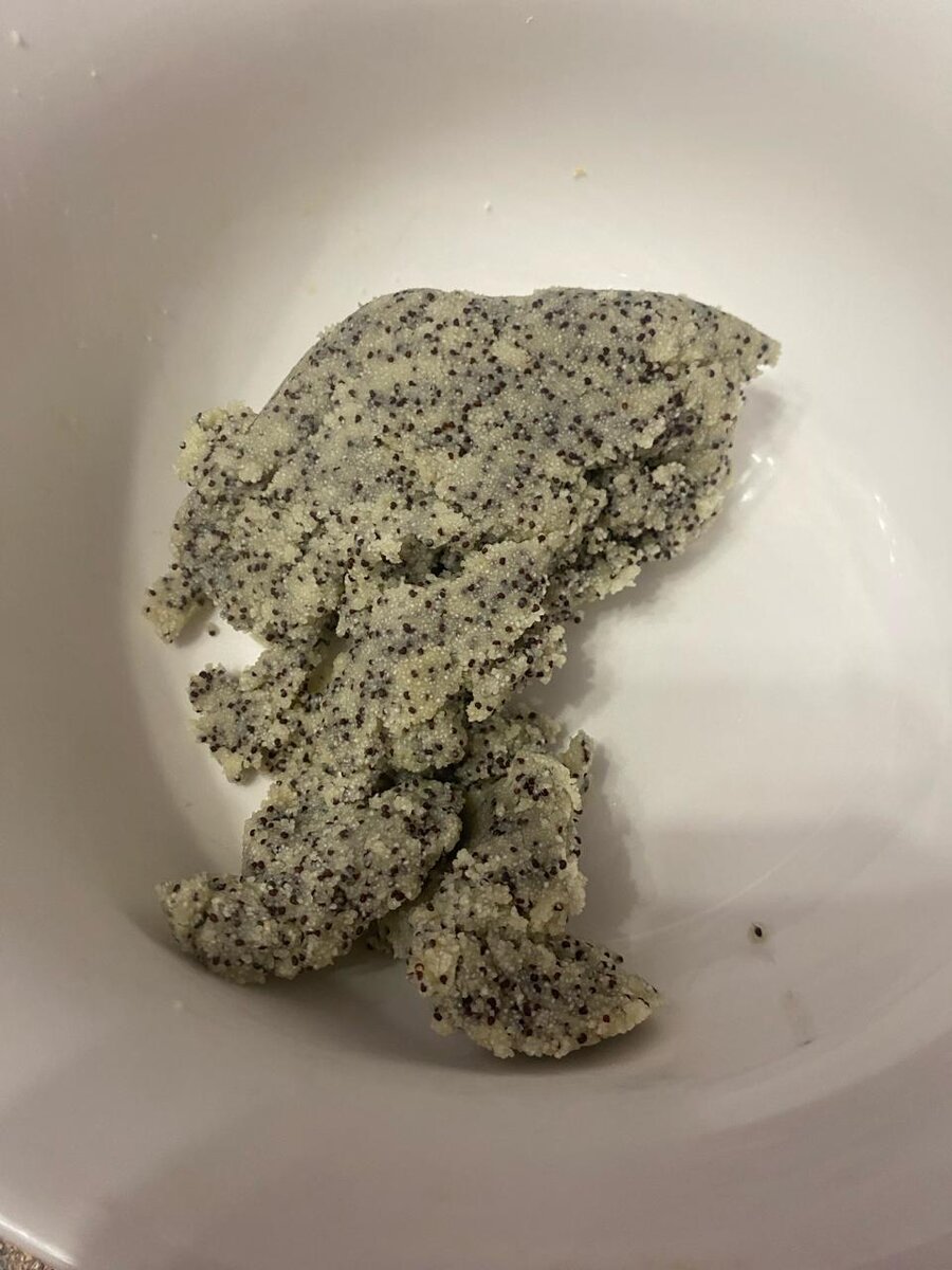 Мак с манкой перекладываем в отдельную емкость