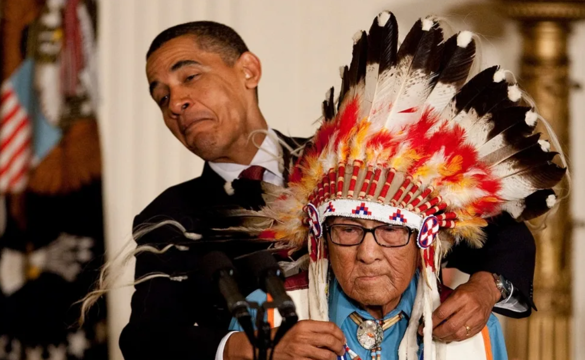 Один из коренных народов сша. Индейцы Северной Америки резервации. Современные индейцы. Индейцы и американцы. Современные потомки индейцев.