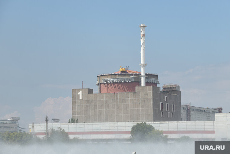    В результате атак два удара пришлись на гостиницу ЗАЭС, заявил Михаил Ульянов