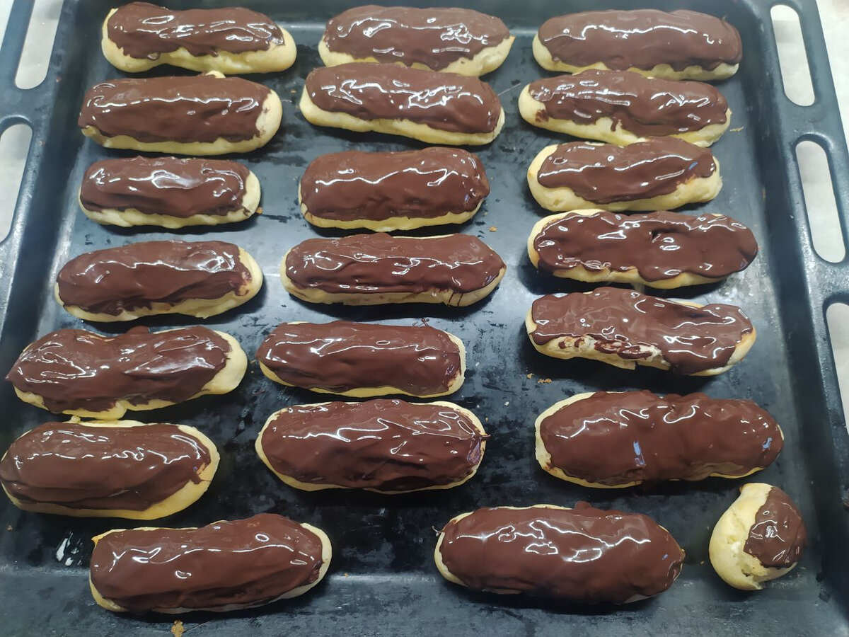 Готовые эклеры 