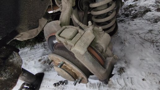 Нива Тревел. Опасная ПОЛОМКА! Срочно МЕНЯТЬ!!! Замена тормозного ...