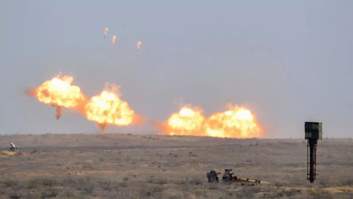     В Ростовской области в четверг, 2 ноября, два раза сработала система ПВО, что сильно напугало местных жителей, сообщили они в соцсетях.