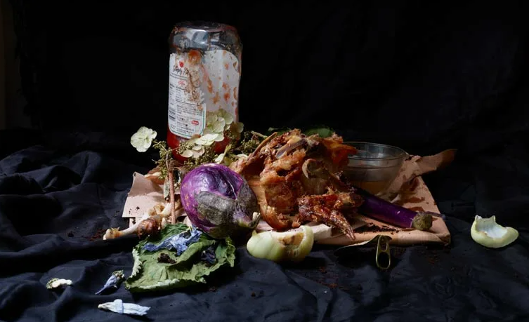 Натюрморт из гнилой еды. Автора не нашёл. Открытый источник Яндекс картинки