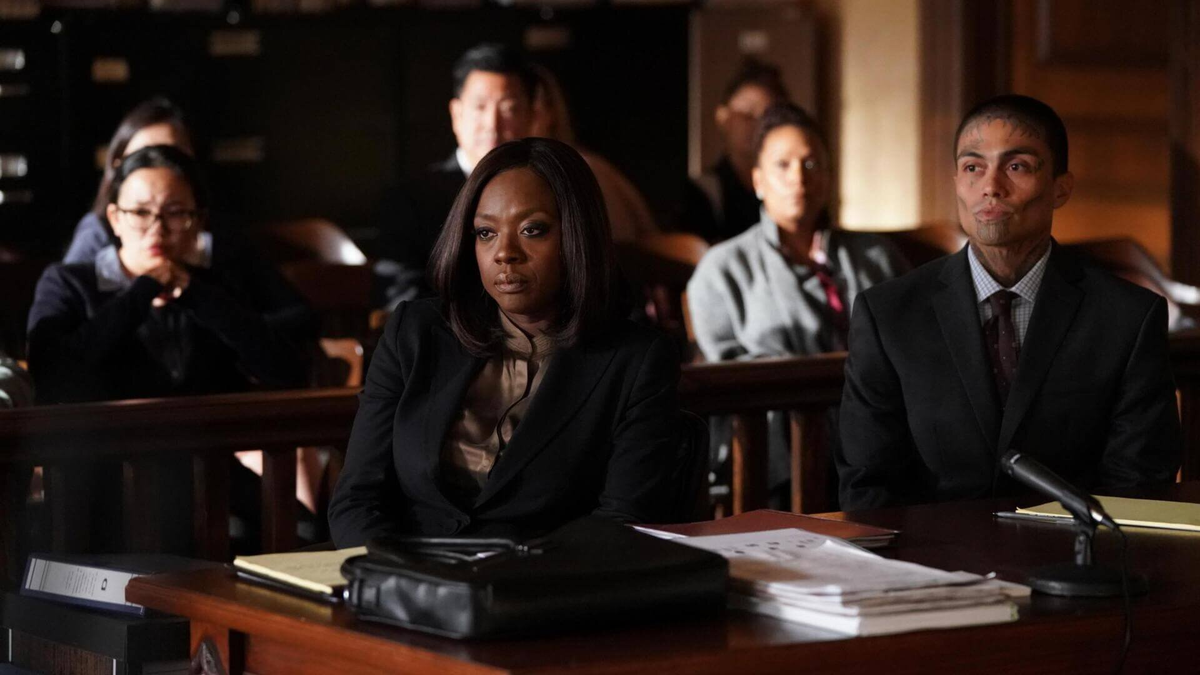 Как избежать. Профессор Китинг. How to get away with Murder сериал кадры. Адвокат Аннализа Китинг. Анна Лиза Китинг в суде
