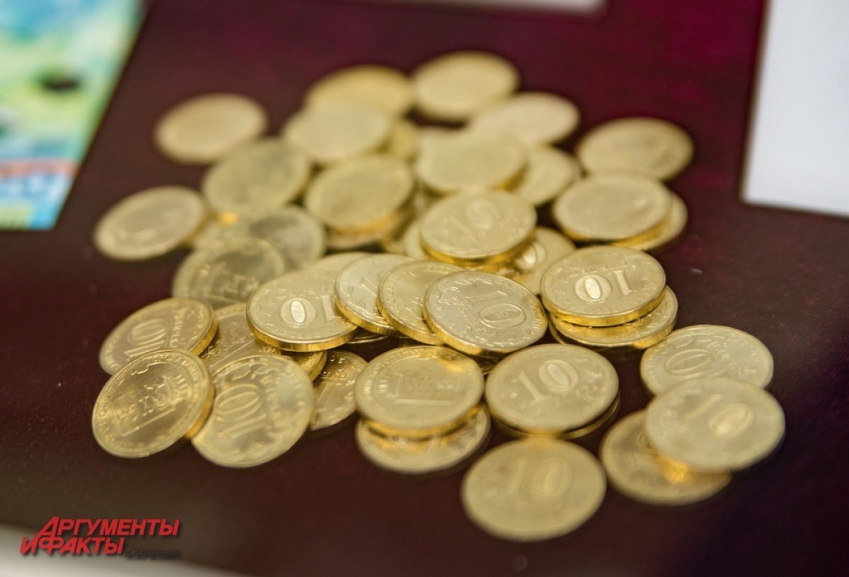    Владимирские банки меняют монеты на купюры