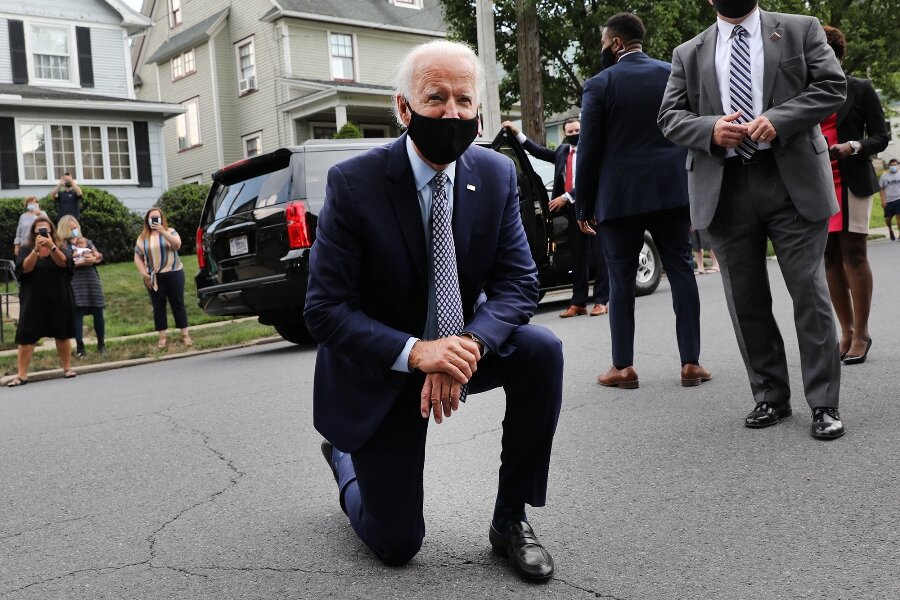    SCRANTON, PENNSYLVANIA - JULY 09: The presumptive Democratic presidential nominee Joe Biden stops in front of his childhood home on July 09, 2020 in Scranton, Pennsylvania. The former vice president, who grew up Scranton, toured a metal works plant in Dunmore in northeastern Pennsylvania and spoke about his economic recovery plan. With fewer than four months until the election, polls continue to show Biden leading in Pennsylvania which is a battleground state in the race for the presidency. (Photo by Spencer Platt/Getty Images) pipiya